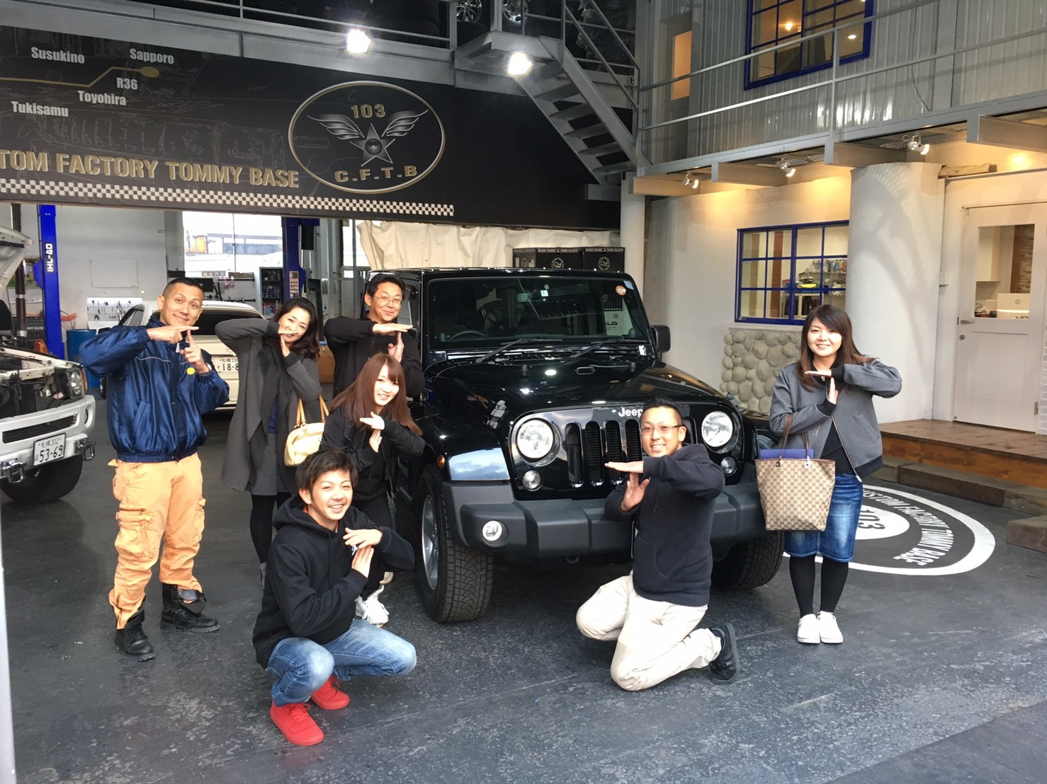 11月6日(月)トミーベース カスタムブログ☆QX56 LS600新在もご紹介☆_b0127002_22122372.jpg
