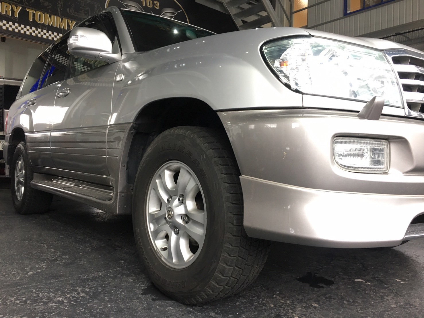 11月6日(月)トミーベース カスタムブログ☆QX56 LS600新在もご紹介☆_b0127002_22435915.jpg