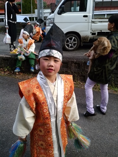 比和八幡神社の秋祭りとさつま芋掘り。_c0300035_14230673.jpg