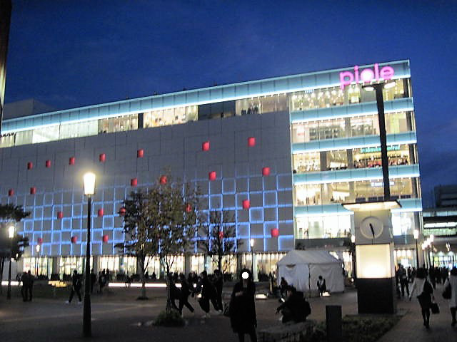 f0379049_02262110.jpg