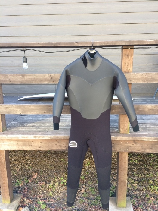 Dusksuits_d0119852_15393105.jpg