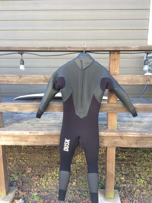 Dusksuits_d0119852_15394596.jpg