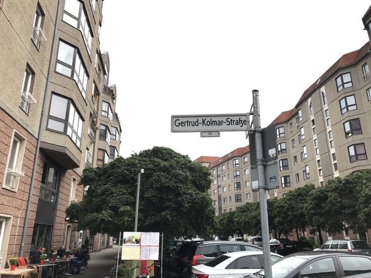 総統地下壕 (Führerbunker) 跡へ_e0141754_10125918.jpg