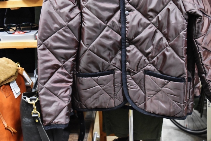 Hollingworth country outfitters ・・・ QUILTING JACKET (当店別注カラー)!★!_d0152280_12484379.jpg