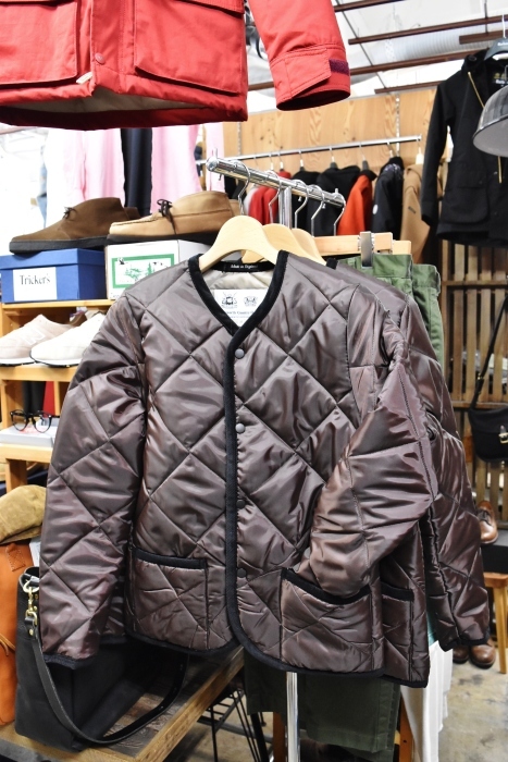 Hollingworth country outfitters ・・・ QUILTING JACKET (当店別注カラー)!★!_d0152280_12490534.jpg