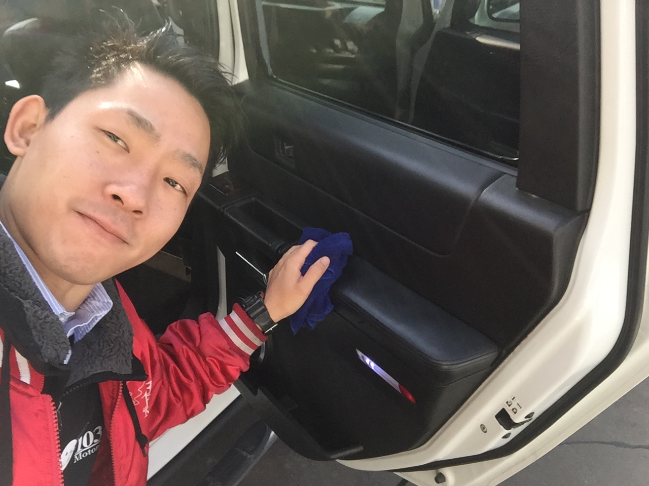 11月7日 ひとログTuesdayヽ( ‘ω’ )ノ 好評ハマーレンタカー♬北海道観光をリッチに演出★TOMMY_b0127002_16294025.jpg