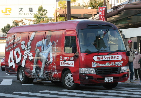 b0314633_15263100.jpg