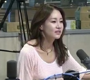 悪女?怪演女優!女優のシン・ウンギョンのスキャンダルな人生 ひき逃げ、失明、事務所との確執 育児放棄、税金滞納、整形に苦しむ_f0158064_04291244.jpg