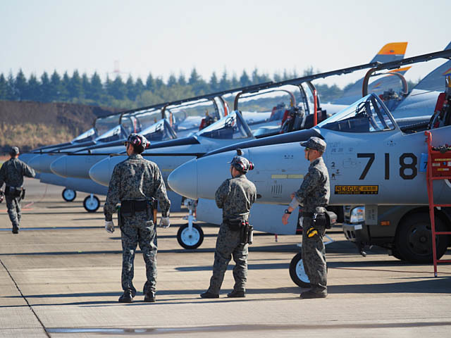 T-4 入間基地航空祭2017_f0199866_20410531.jpg