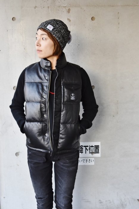 問い合わせ・増えております。。。FIDELITY ALL LEATHER DOWN VEST!★!_d0152280_10082010.jpg