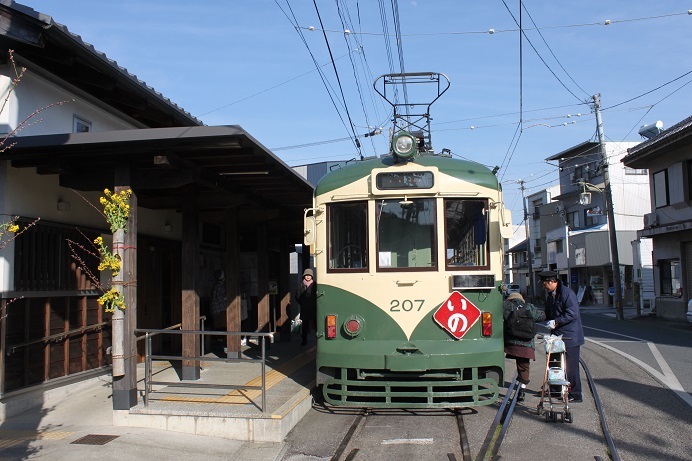 ○とさでん交通 金太郎電車207号運行再開 : 高知の電車とまちを