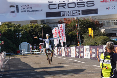 金栄堂サポート:Team CHAINRING・積田連選手 STAR LIGHT CROSS優勝ご報告&Fact®インプレッション!_c0003493_08291168.jpg