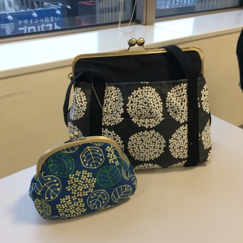 三越カルチャーサロン秋の短期講座『花刺繍のジュエリーボックス』1回目のレッスンにご参加いただきましてありがとうございました♪_a0157409_08071545.jpg