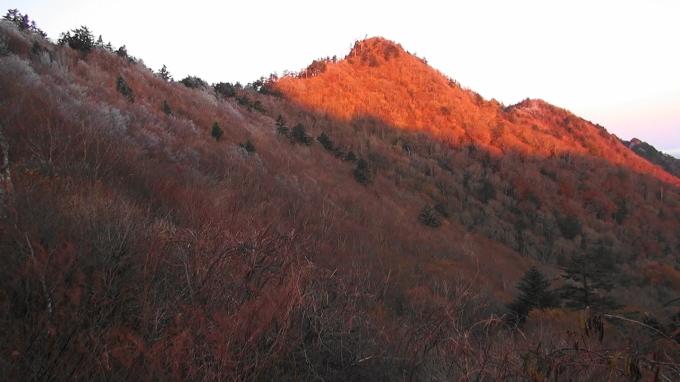 No 121 快晴の山歩き（瓶ヶ森登山口～男山・女山）2017年11月5日_d0341514_21204234.jpg