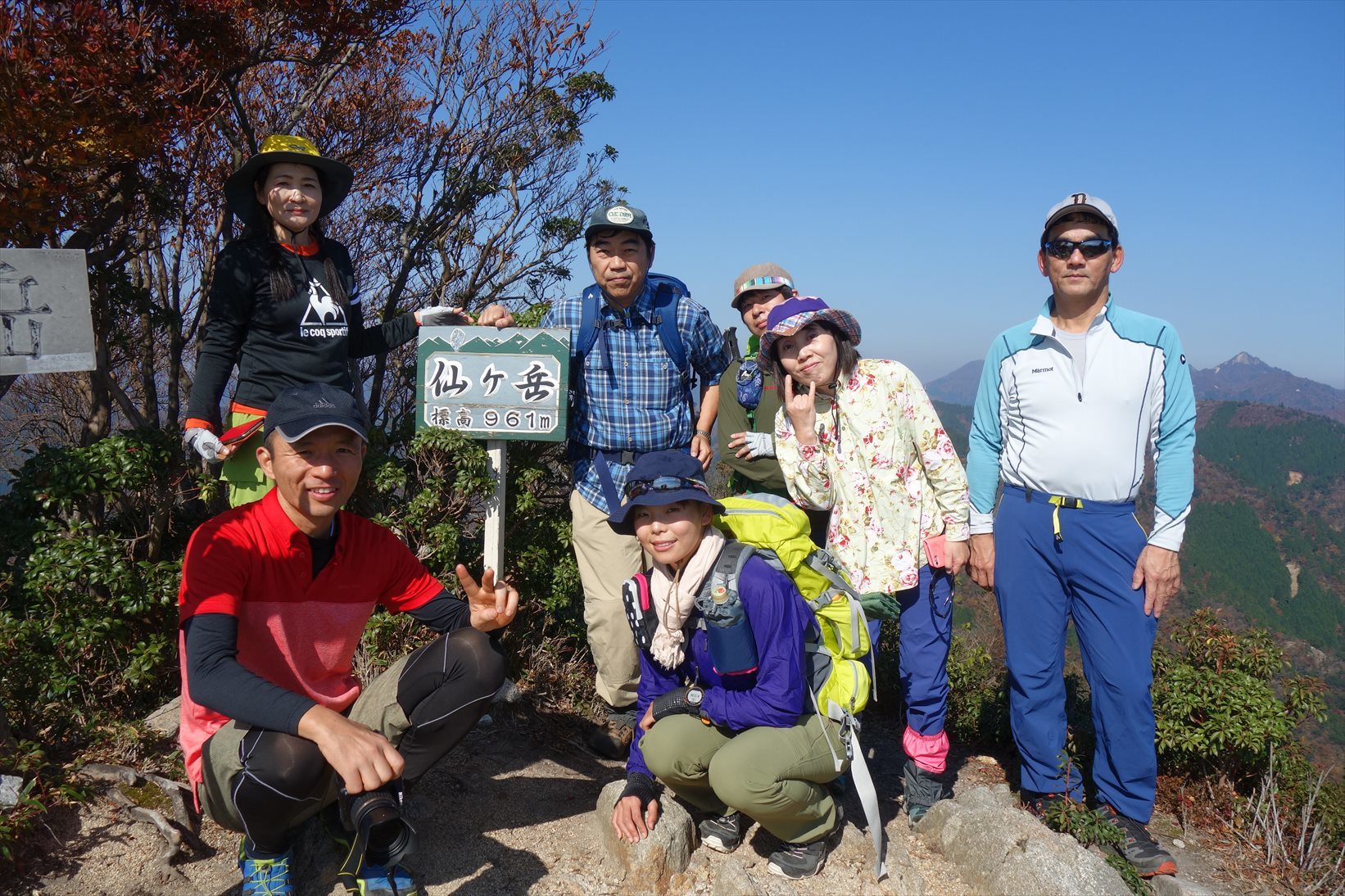 △　秀麗な双耳峰　仙ヶ岳　△_f0348933_20061669.jpg