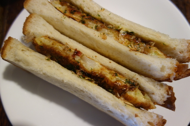 ありそでなかった お好み焼きサンド_d0101846_05151081.jpeg