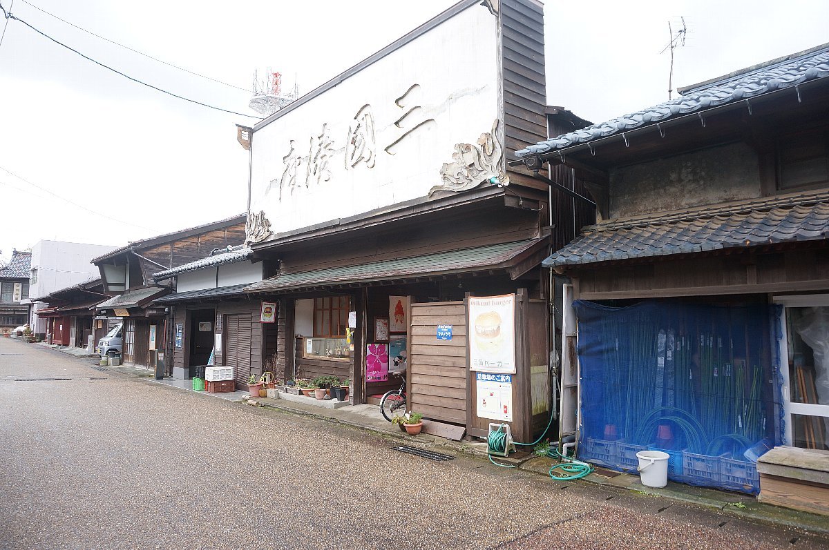 三国湊座 レトロな建物を訪ねて