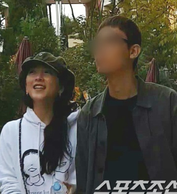 日本で女優 歌手として活躍 元karaの知英 ジヨン 熱愛 家族の写真 従妹は歌手で母親も美人 親日 姉がサッカー選手と結婚 韓国芸能人の紹介 整形 top 日本で女優 歌手として活躍 元karaの知英 ジヨン 熱愛 家族の写真 従妹は歌手で母親も美人 親日 姉がサッカー選手と結婚 韓国芸能人の紹介 整形 top