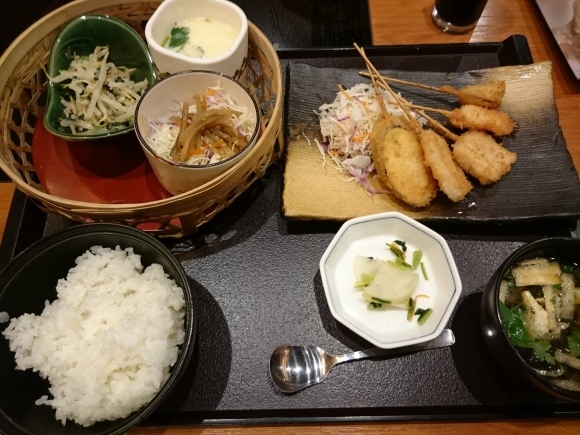 11/9 かごの屋日野多摩平店 週替わりランチ¥918 + プレモル香るエール_b0042308_03222185.jpg