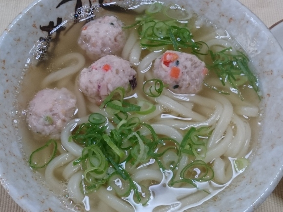 11/10　粗挽き鶏肉団子うどん + 冷奴@自宅_b0042308_11060073.jpg