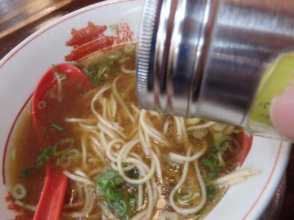 神戸ラーメン 第一旭 元町本店_c0118393_1054363.jpg