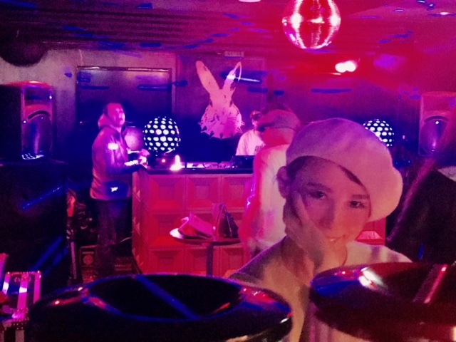 深夜のダンスフロア。_a0050302_01163601.jpg