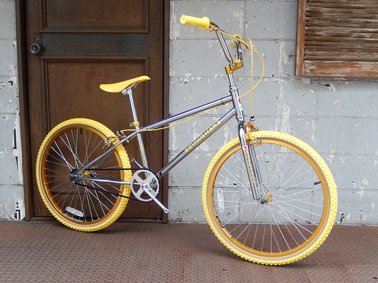 KUWAHARA SUVIVOR24 カスタム_e0188759_16085990.jpg