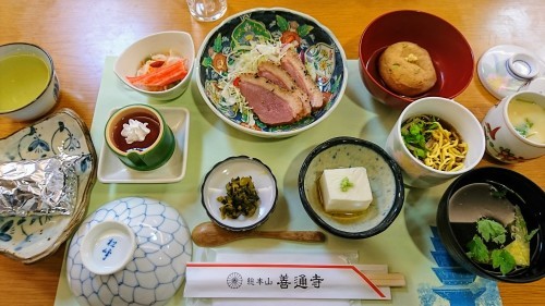 本日の記事2本&四国・香川でお遍路さん(1)_e0249060_09323493.jpg