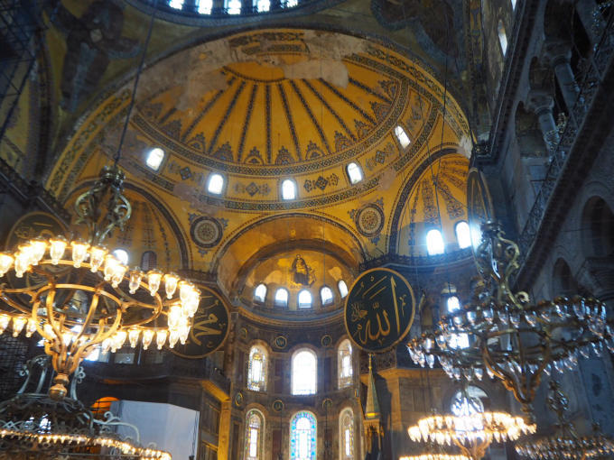 トルコ旅行17年10月 地下宮殿 アヤソフィア スルタンアフメットキョフテ イスタンブール エリンゲル日記