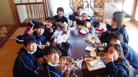 熊本県立菊池高等学校の生徒さんたちが研修にやってきました!(後編 その1 1年6組、1年5組編)_a0254656_21232401.jpg