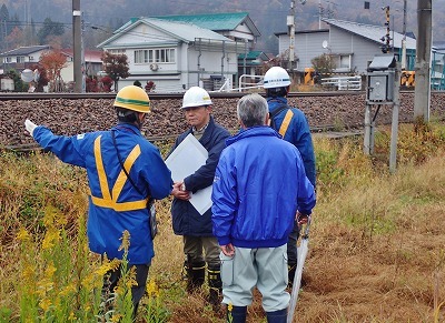 施設の長寿命化に関する協議(五箇・境川地内にて)_c0336902_08114615.jpg