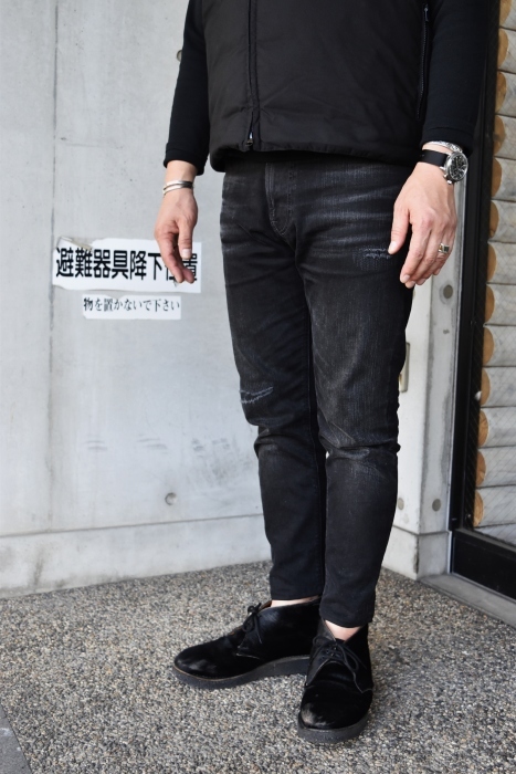 Crescent Down Works (MADE in USA) ・・・ RAIDERS風 DOWN VEST (当店フル別注)!★!_d0152280_13193812.jpg