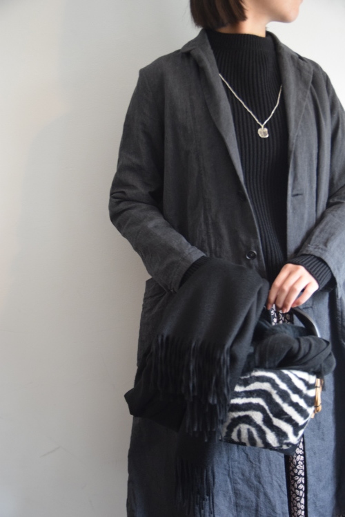 YAECAのベーシックなアウター 。_b0110582_09155528.jpg