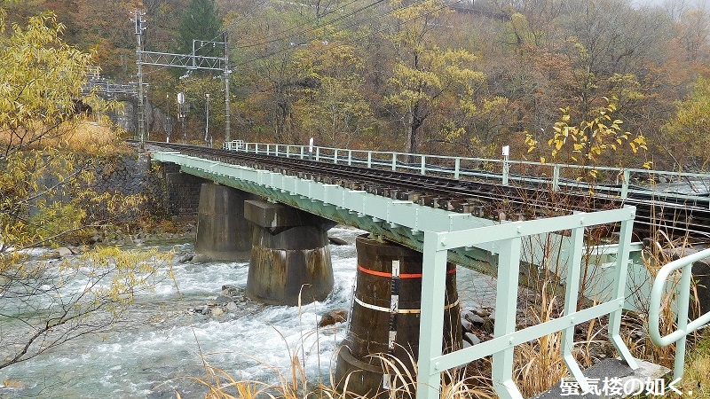 e0304702_18563590.jpg