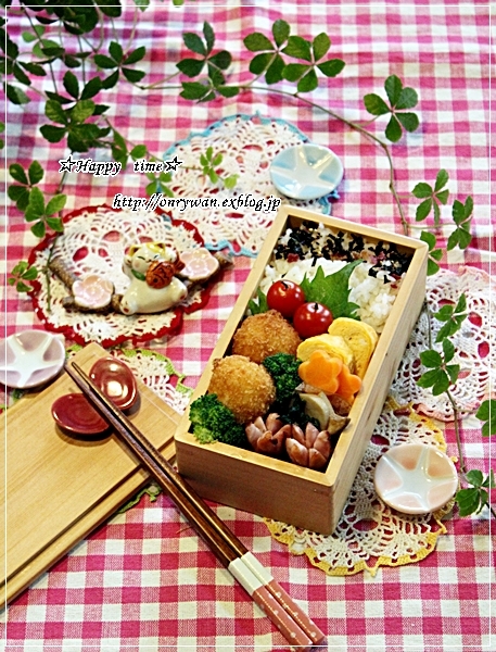 はんぺんカニカマフライ弁当とダブル食パンと~♪_f0348032_18050390.jpg
