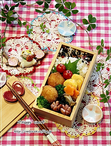 はんぺんカニカマフライ弁当とダブル食パンと~♪_f0348032_18051845.jpg