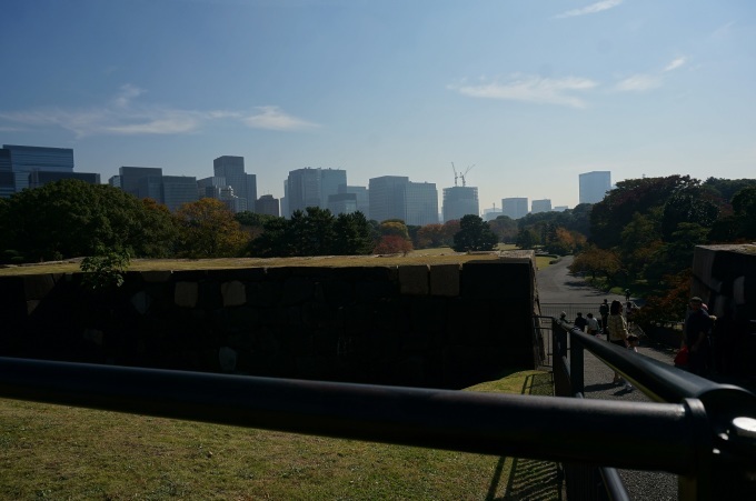 熟男　熟女　みんな集まれ　熟・熟の　箱根ツアー　その3　泉岳寺、靖国神社と江戸城跡_a0195071_22360245.jpg