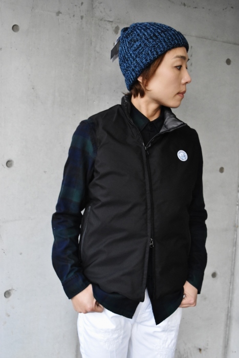 Crescent Down Works (MADE in USA) ・・・ RAIDERS風 DOWN VEST (当店フル別注)!★!_d0152280_14514367.jpg