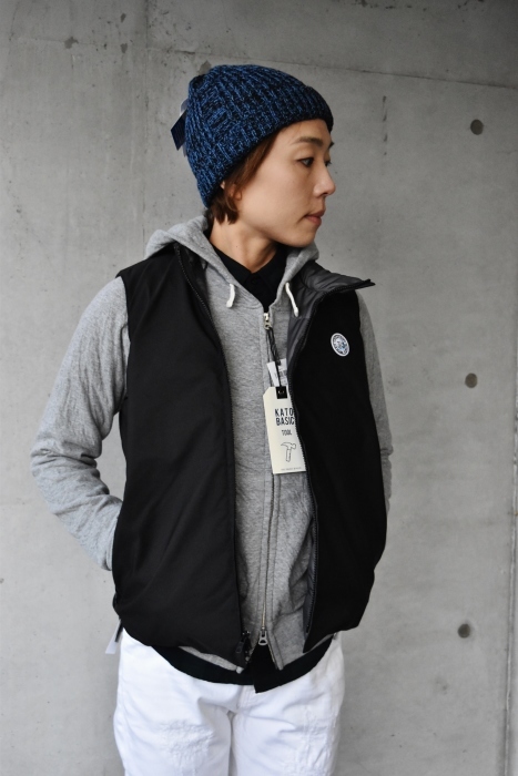 Crescent Down Works (MADE in USA) ・・・ RAIDERS風 DOWN VEST (当店フル別注)!★!_d0152280_14531496.jpg