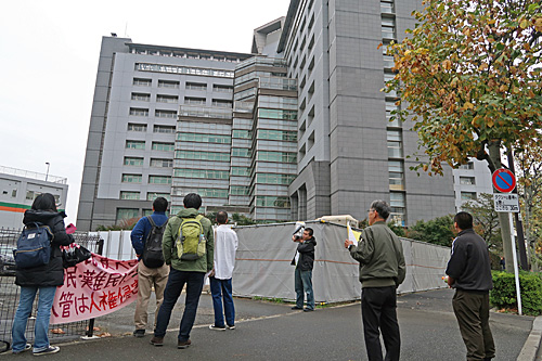 武器輸出反対　東京入管抗議　秘境探訪・地面師2　きんたろう12歳。_a0188487_10421242.jpg