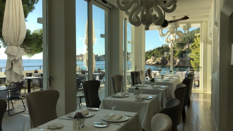 2017 Villa Dubrovnik - DINING＆SPA_e0362195_21151303.jpg