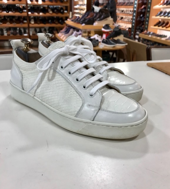ホワイトレザーのお手入れ_d0166598_15305204.jpg