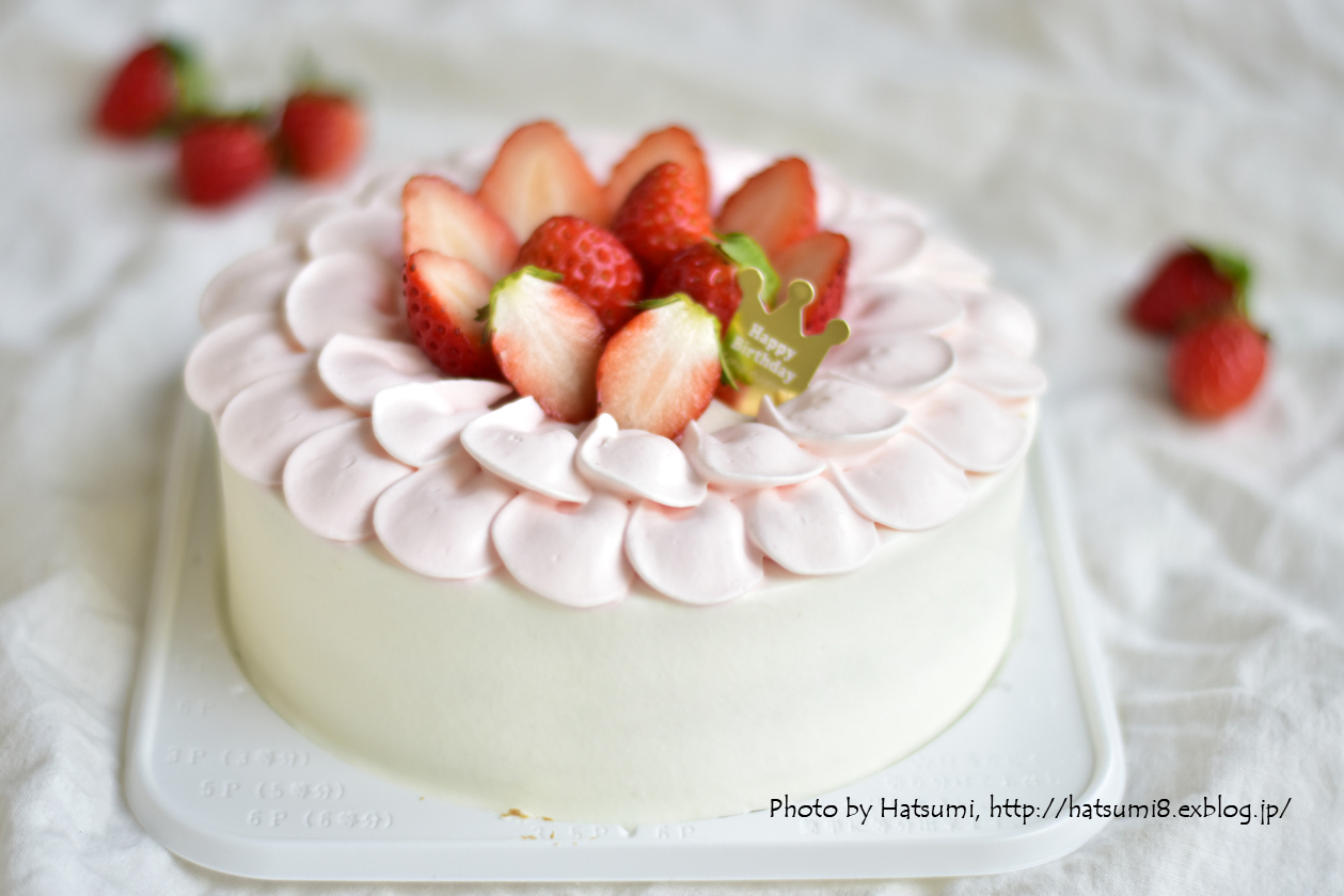 国産いちごのデコレーションケーキ Honey Cafe 国産いちごのデコレーションケーキ Honey Cafe