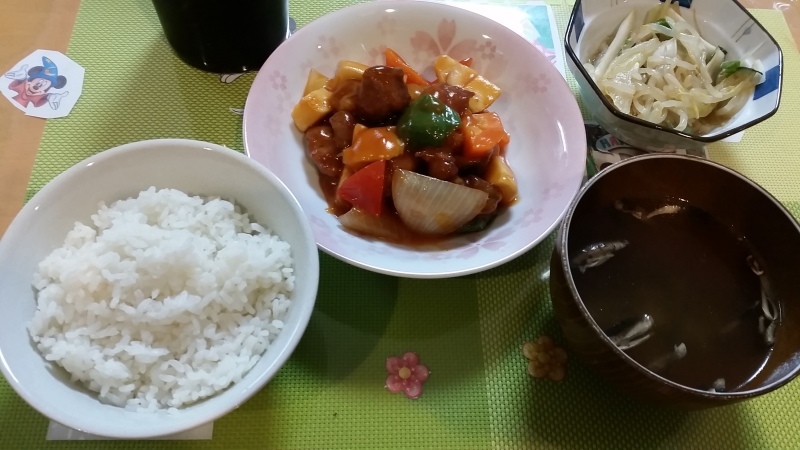 あじさい荘夕食 酢豚定食 今日の献立