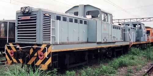 近江鉄道のディーゼル機関車_e0030537_01391838.jpg