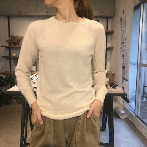 白いニット Koton_d0364239_20223524.jpg