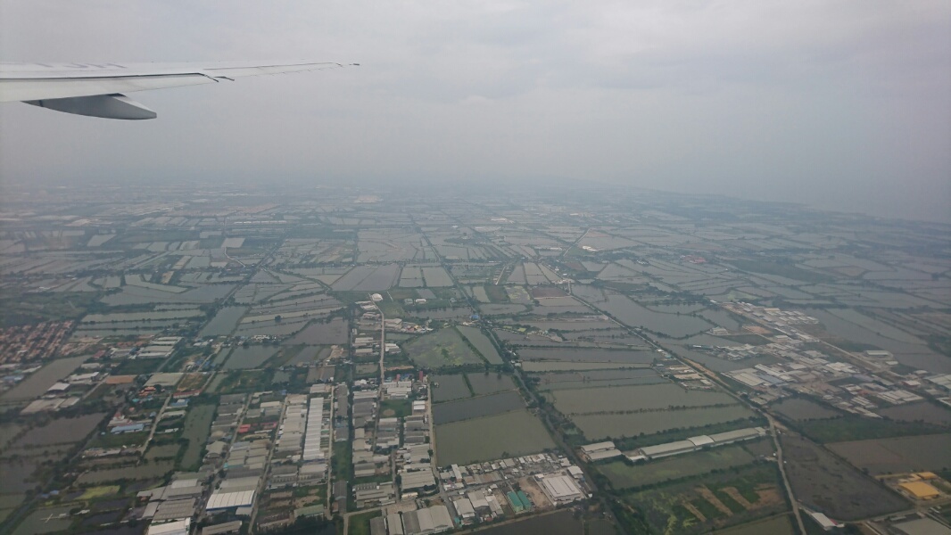 タイに移動_f0081443_13453508.jpg