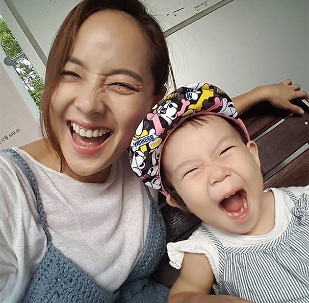 再結成?SES 天然美人歌手ユジンの過去写真、旦那、子供の姿 スッピン公開 芸能界不動産財テクの帝王 20年前なら結ばれなかった?_f0158064_15214059.jpg