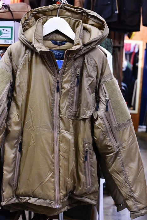 人気の(XS)再入荷してます。。。BEYOND A7 AXIOS COLD JACKET!★!_d0152280_08553609.jpg