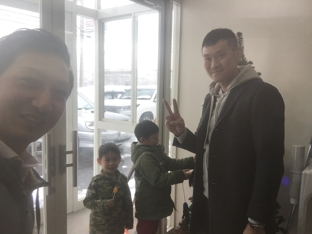 11月19日(日)トミーモータース本店ブログ☆ランクルご成約祭り!!ランクルをお探しの方はトミーモータースまで♪_b0127002_19392635.jpg